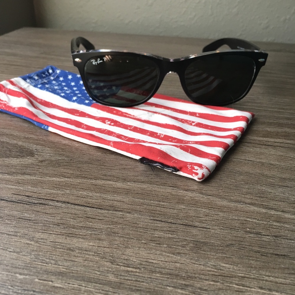 Polarized Rayban Wayfarer Sunglasses
